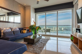Luxe 1BR Apt with Amazing Water and City Views 2801